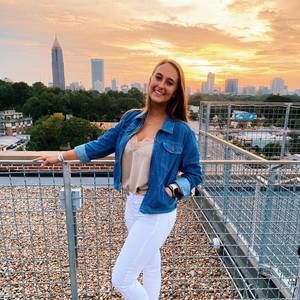 Meet your Posher, Angeline